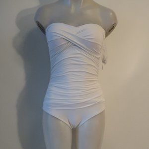 NWT Womens Anna Cole White Built-In Padded Bra One Piece Swimsuit 8 *